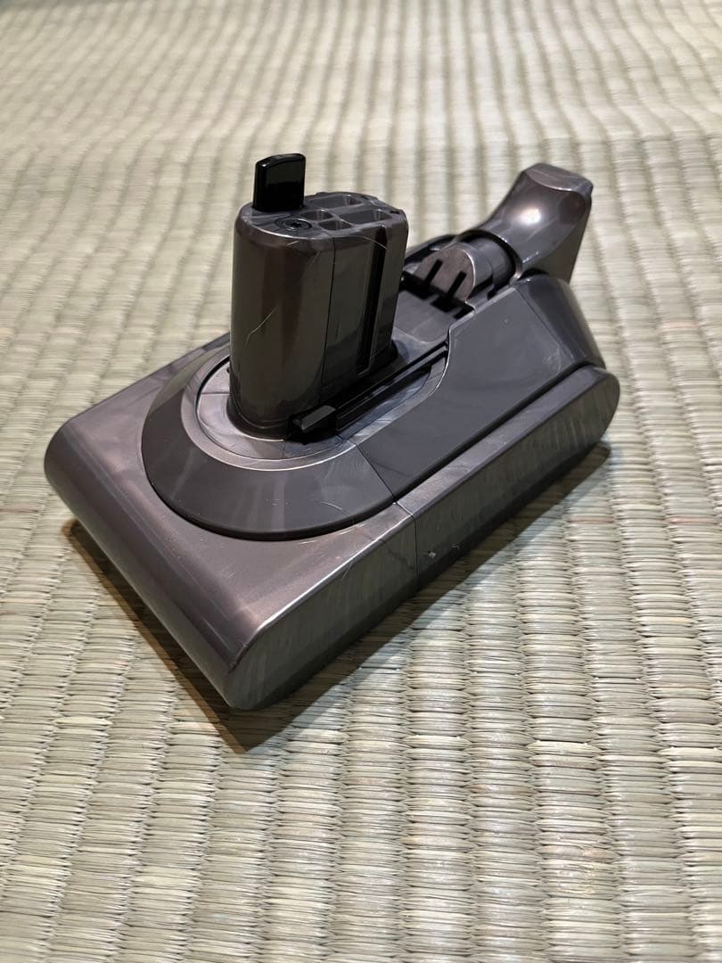 Dyson SV18 純正バッテリー