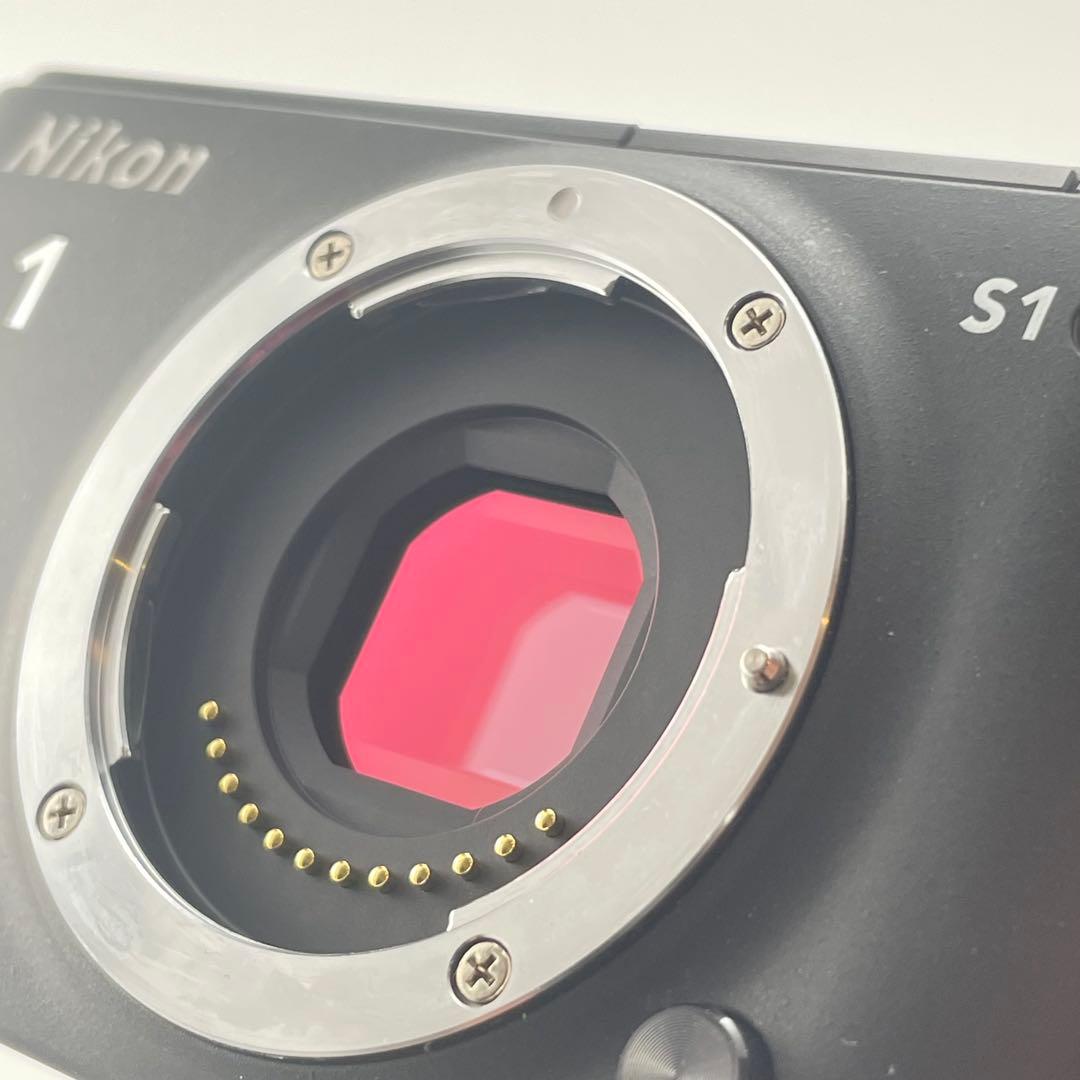【極上美品・返品保証】Nikon1 S1ブラック 標準レンズキット