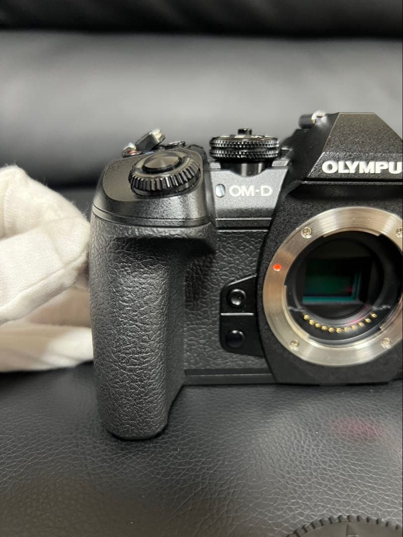 【美品】OLYMPUS OM-D E-M1 Mark III本体 RRS