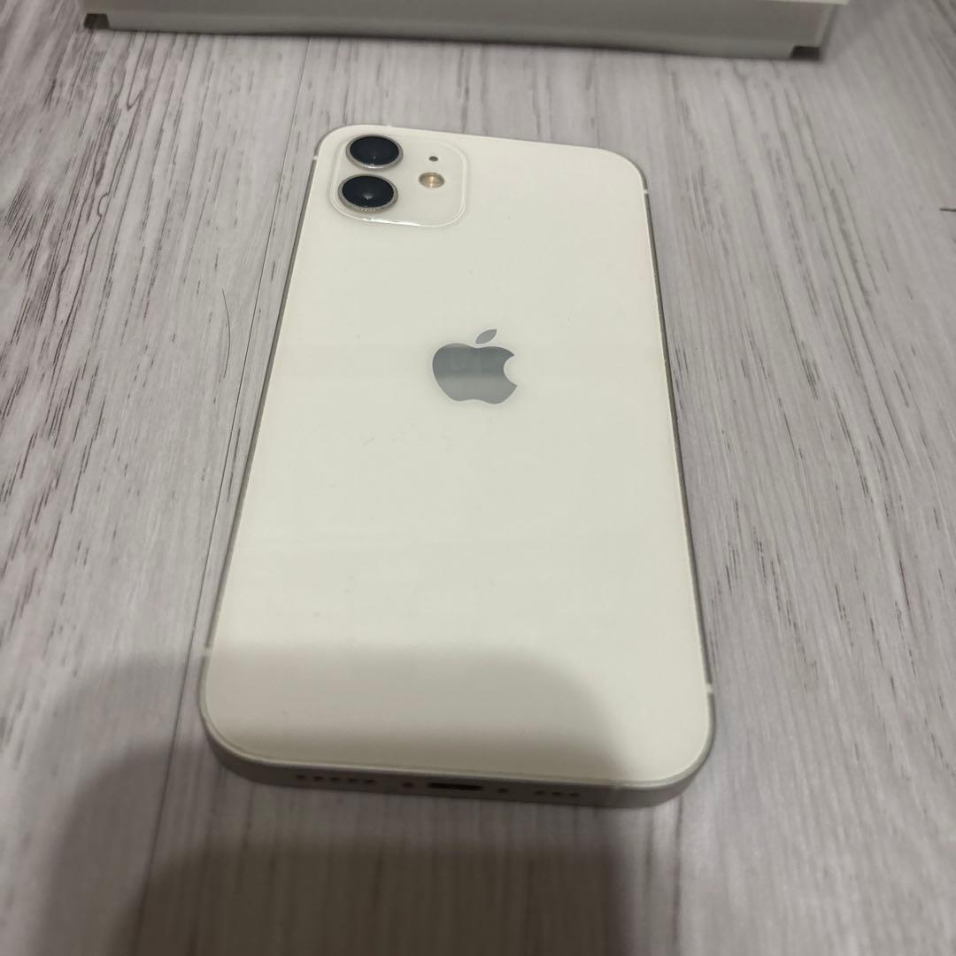 Apple iPhone12 ホワイト 本体　64GB