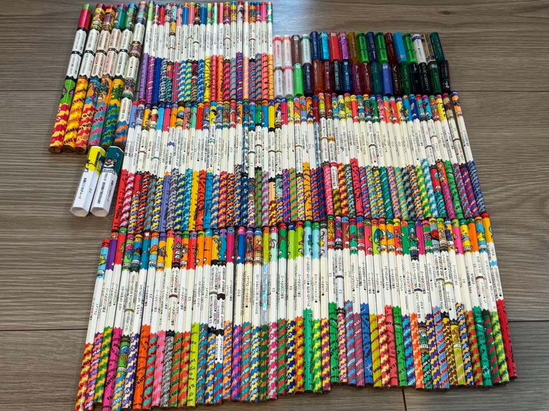 【希少品】ドラゴンクエスト バトルえんぴつ 初代セット　127本　専用ケース付