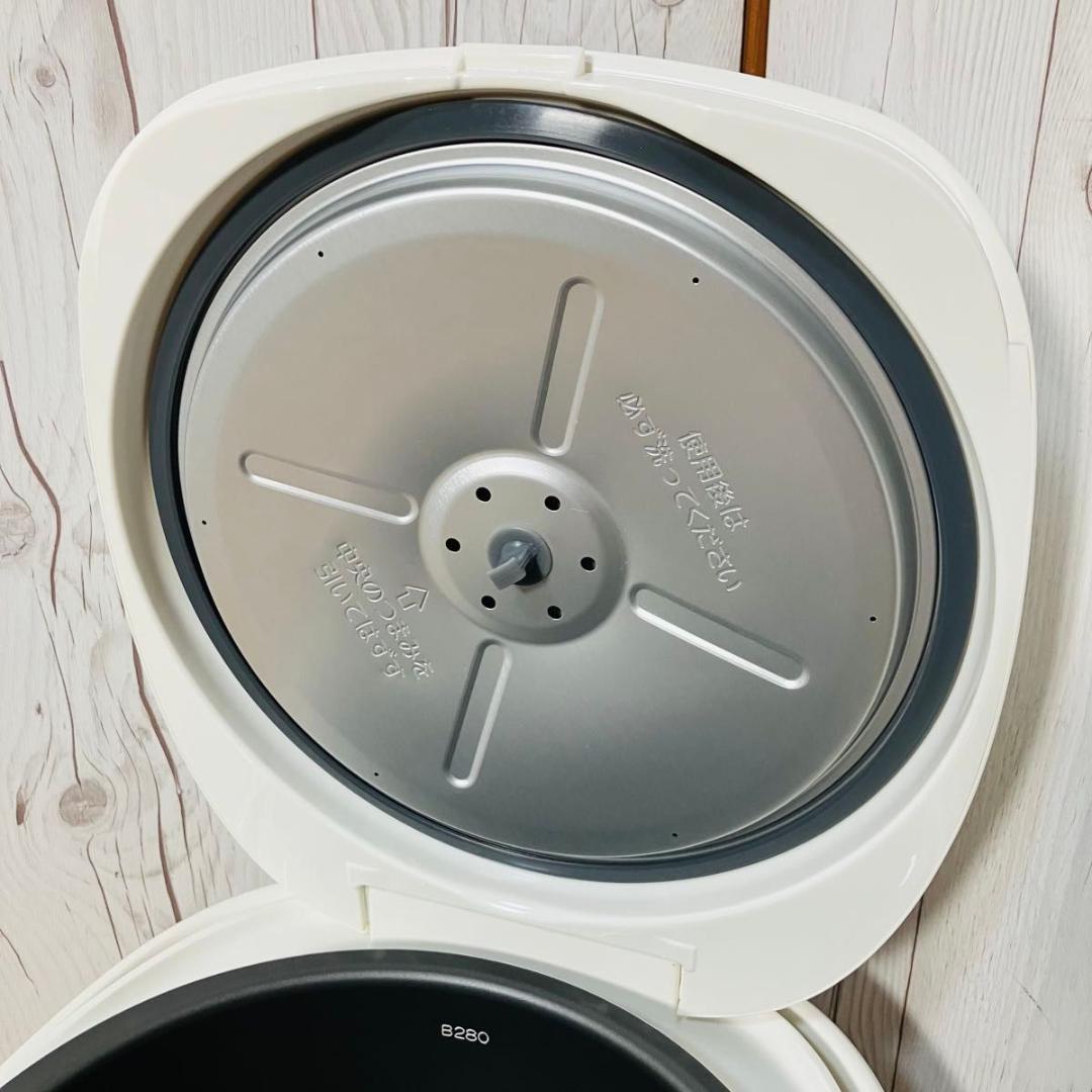 【新品】象印 マイコン炊飯ジャー NS-WF18-WB 10合 1升 ホワイト