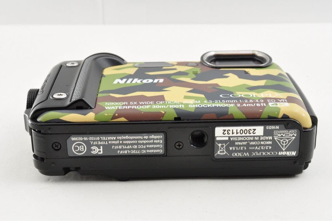 Nikon COOLPIX W300 カモフラージュ 防水 デジタルカメラ