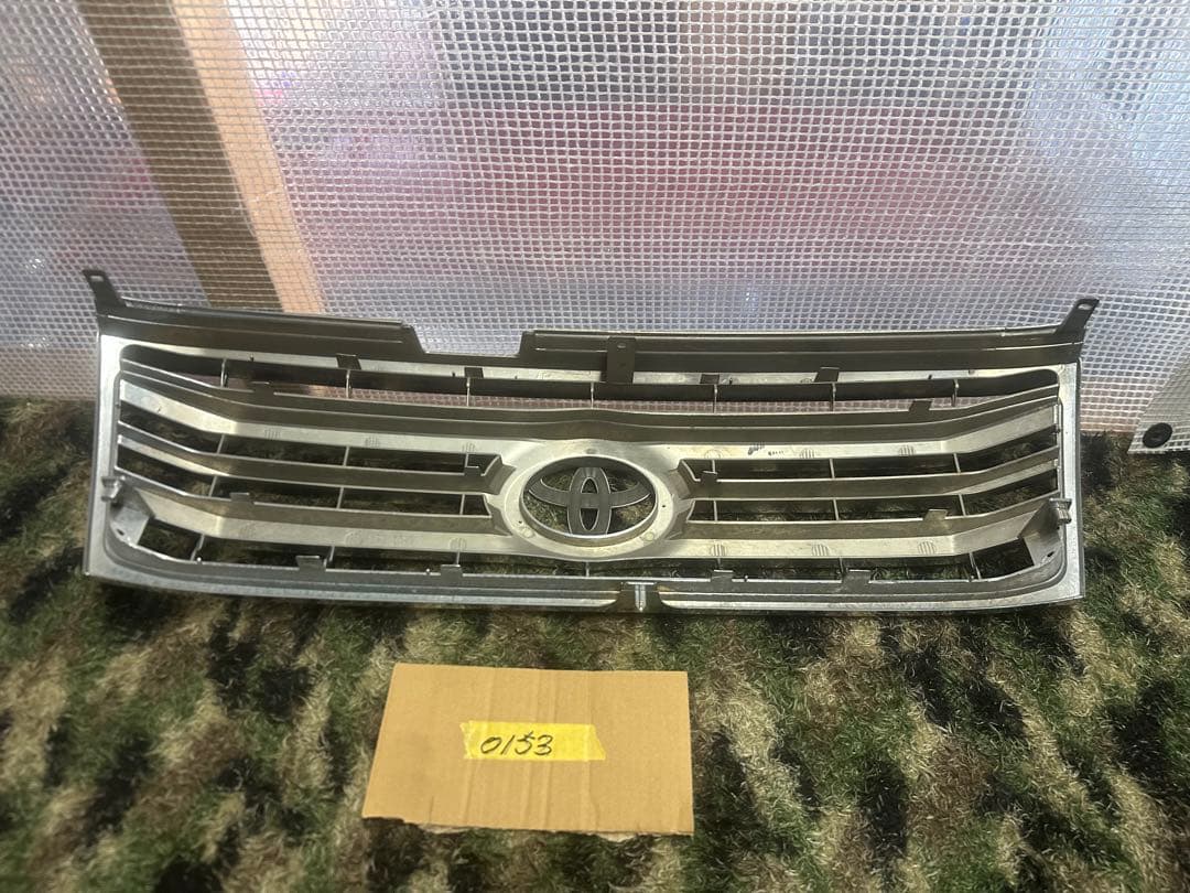 ランドクルーザー100フロントグリル　HDJ101K　ラジエーターグリル