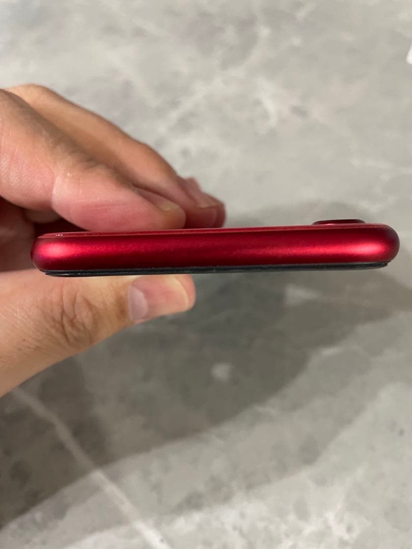 iPhone SE (第2世代) 赤 SIMフリー　美品☆早い者勝ち☆処分品☆