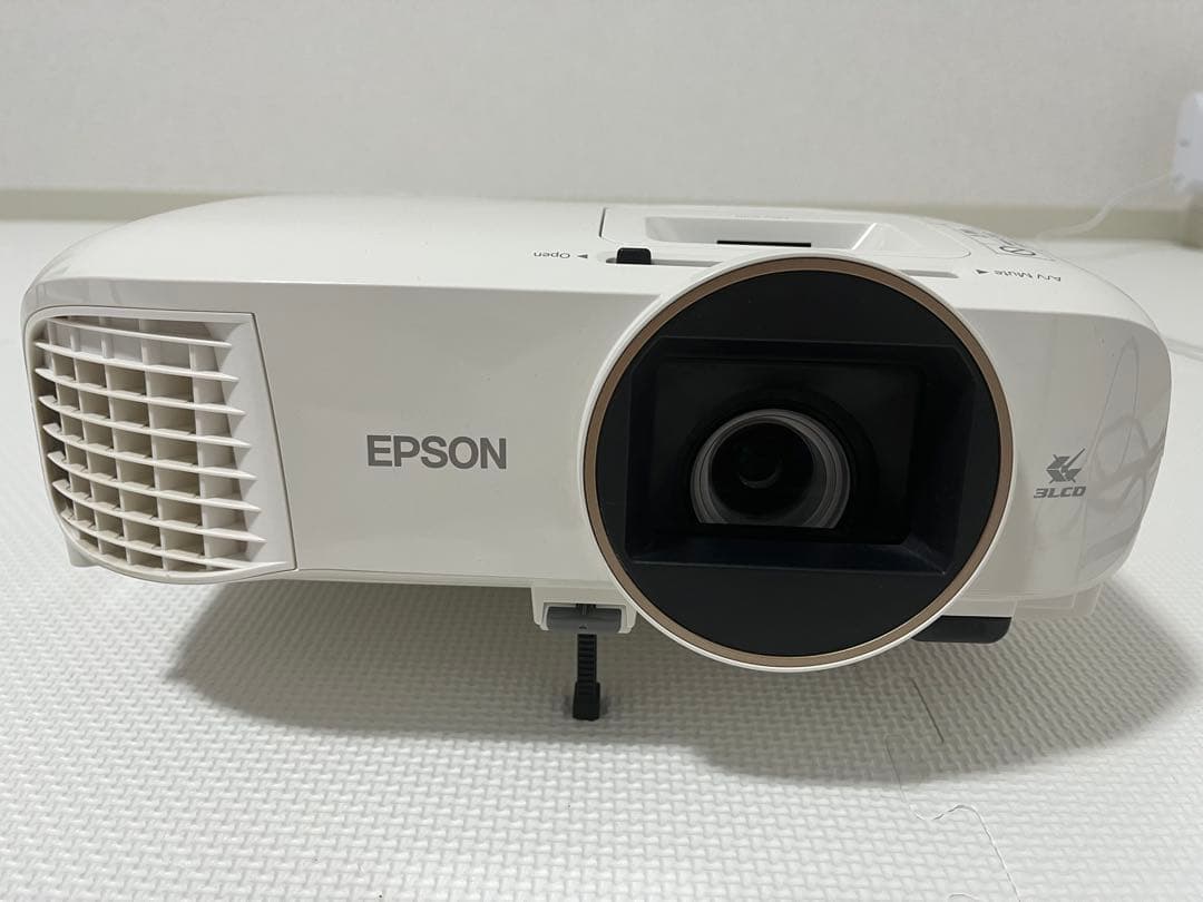 EPSON EH-TW5650 プロジェクター本体