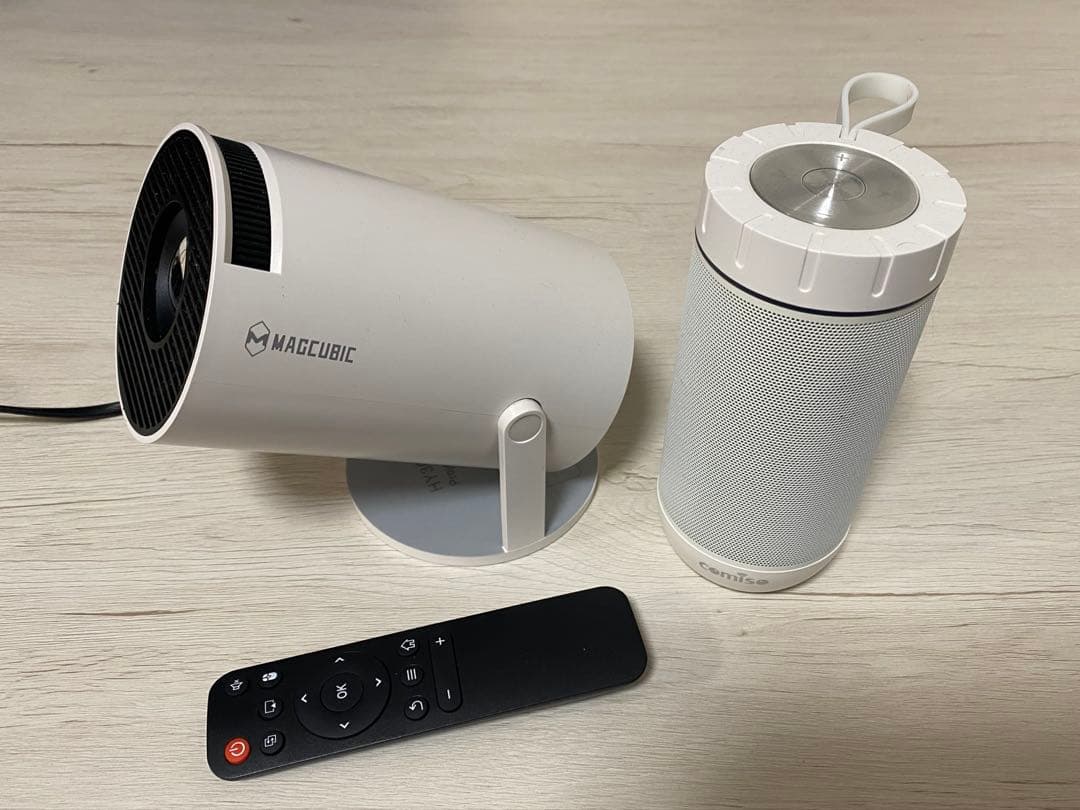 プロジェクター　スピーカー、シート付き