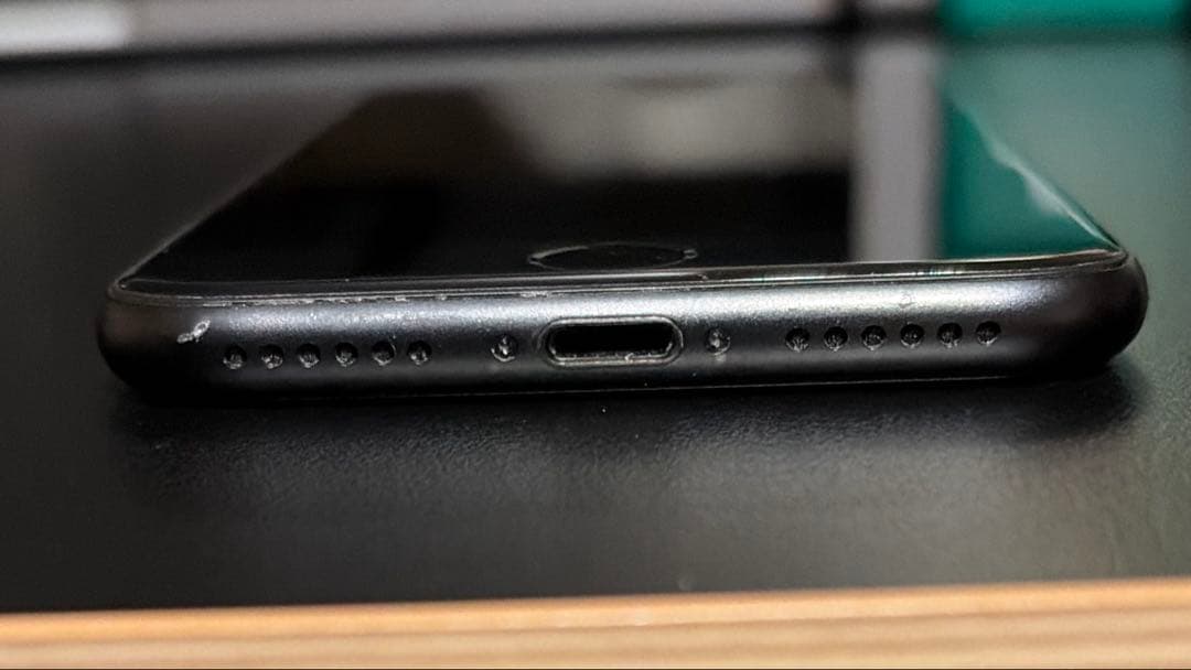 Apple iPhoneSE SIMフリー