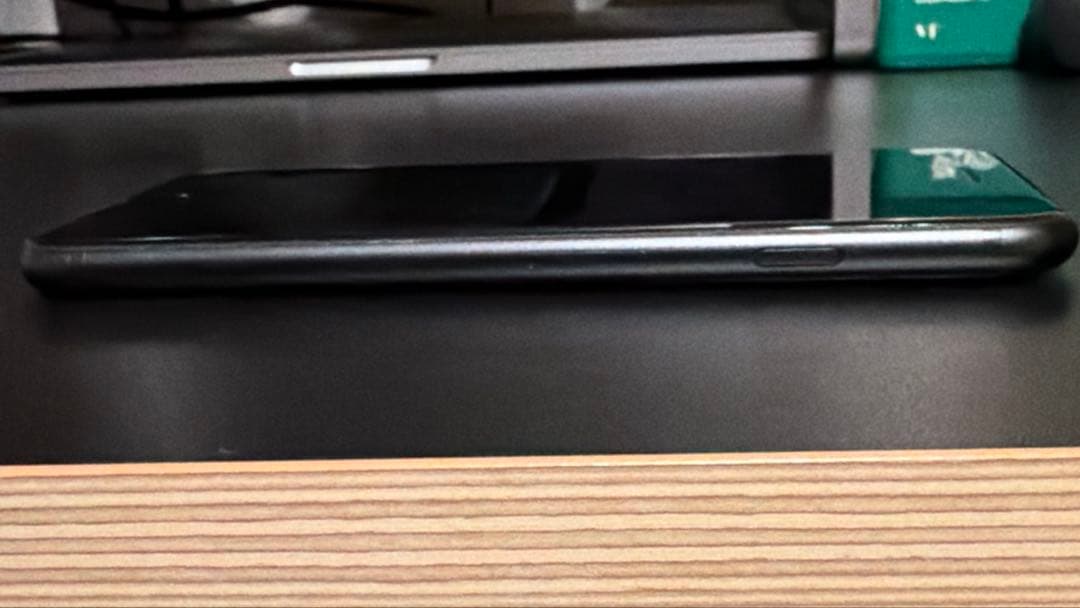 Apple iPhoneSE SIMフリー