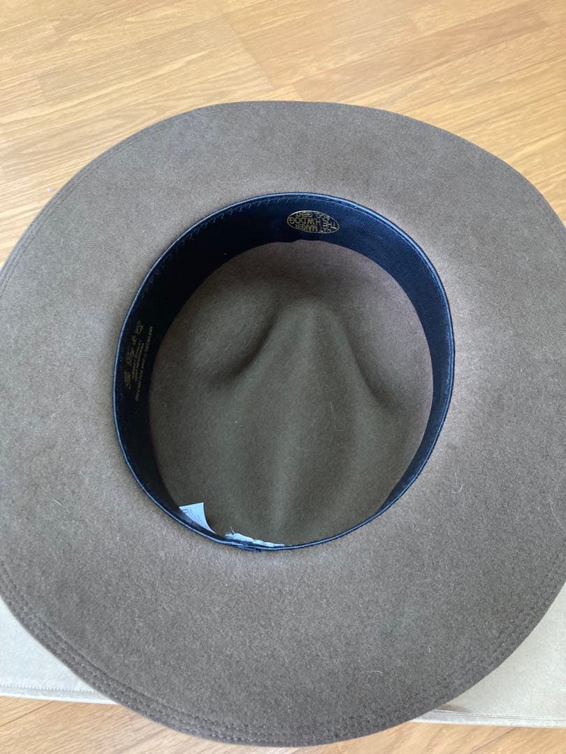 H.W.DOG & CO. FRONT.H オモシーチャンネルルイさん着用