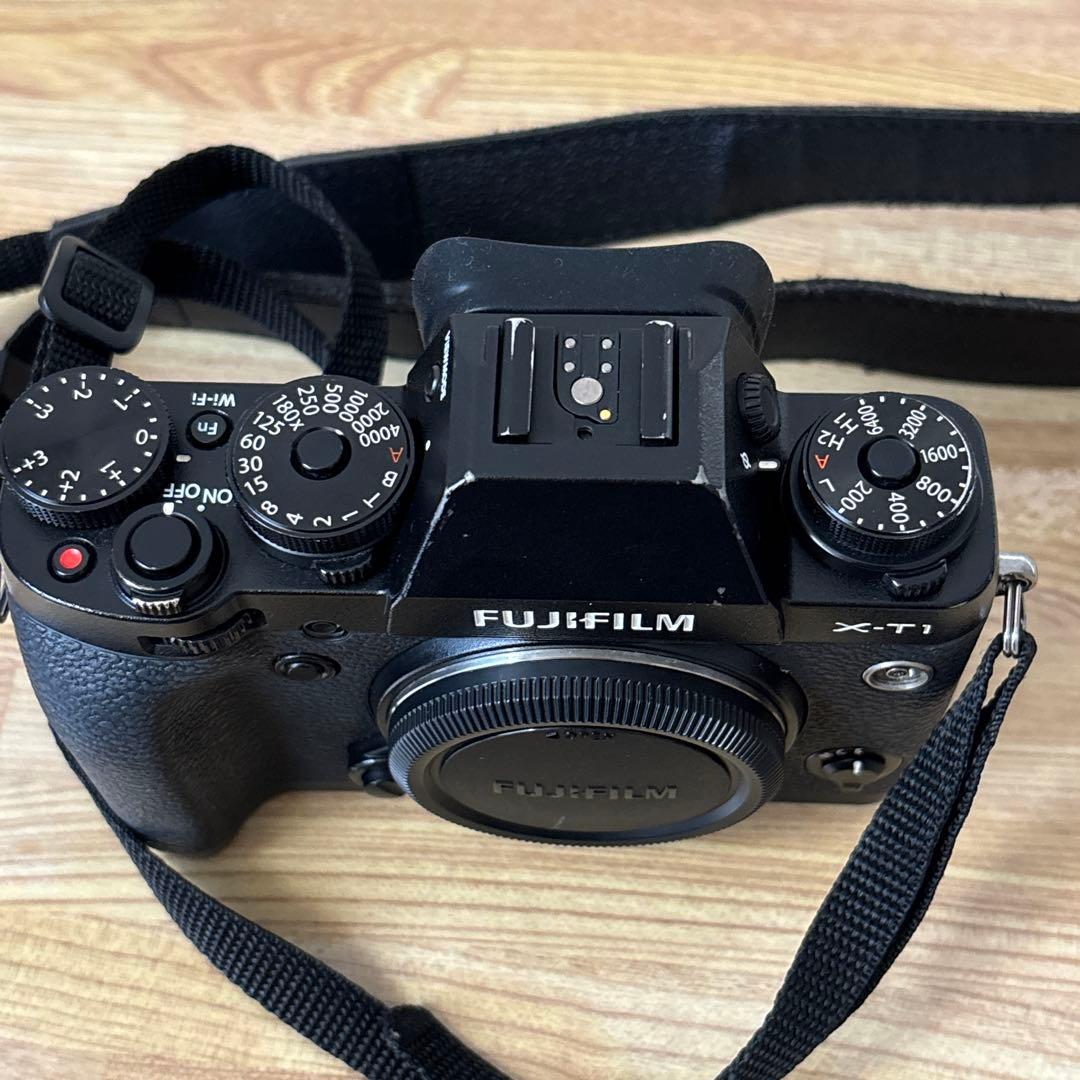 Fujifilm X-T1 ミラーレス一眼カメラ　箱付き