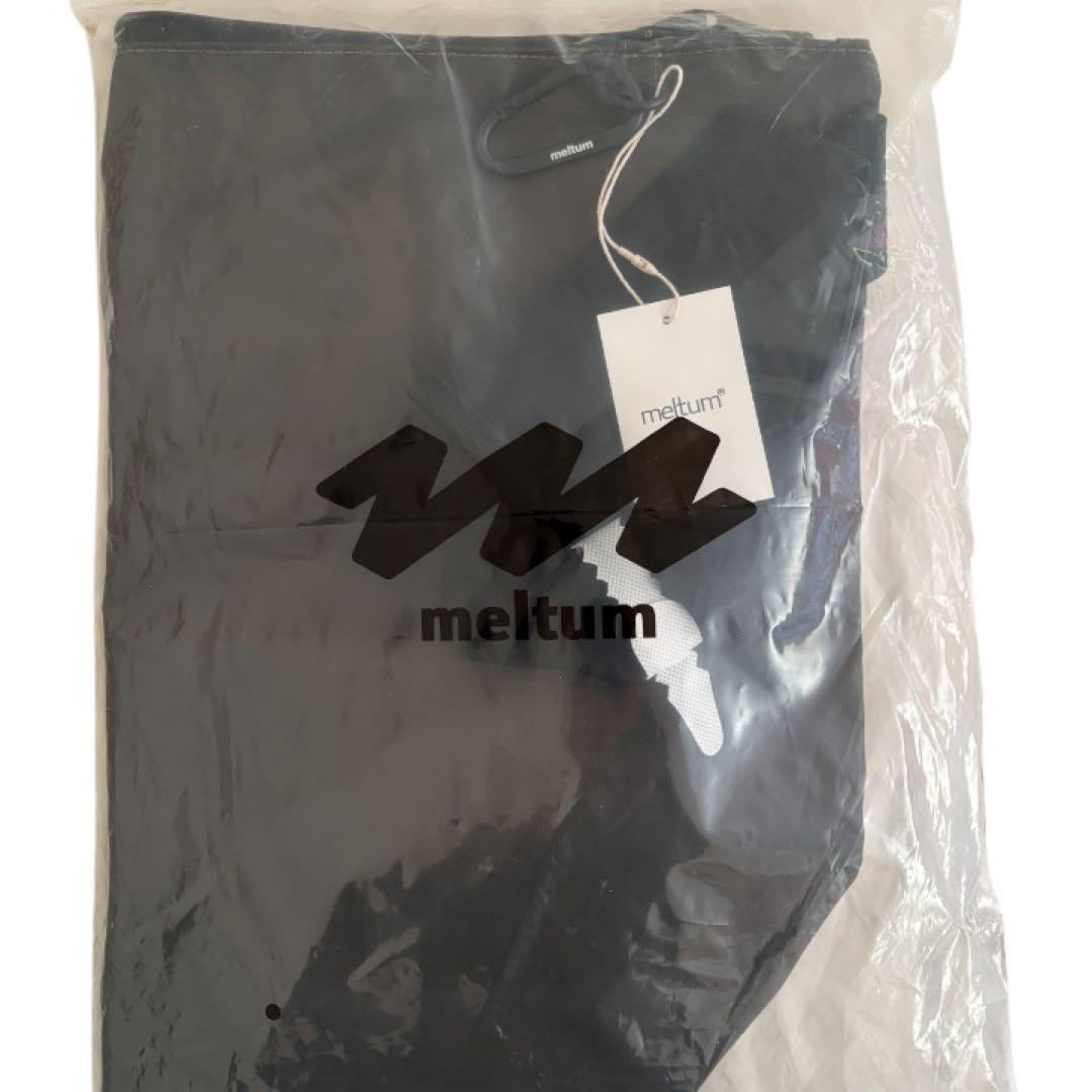 meltum ナイロンメッセンジャーバック（KHAKI GREY）