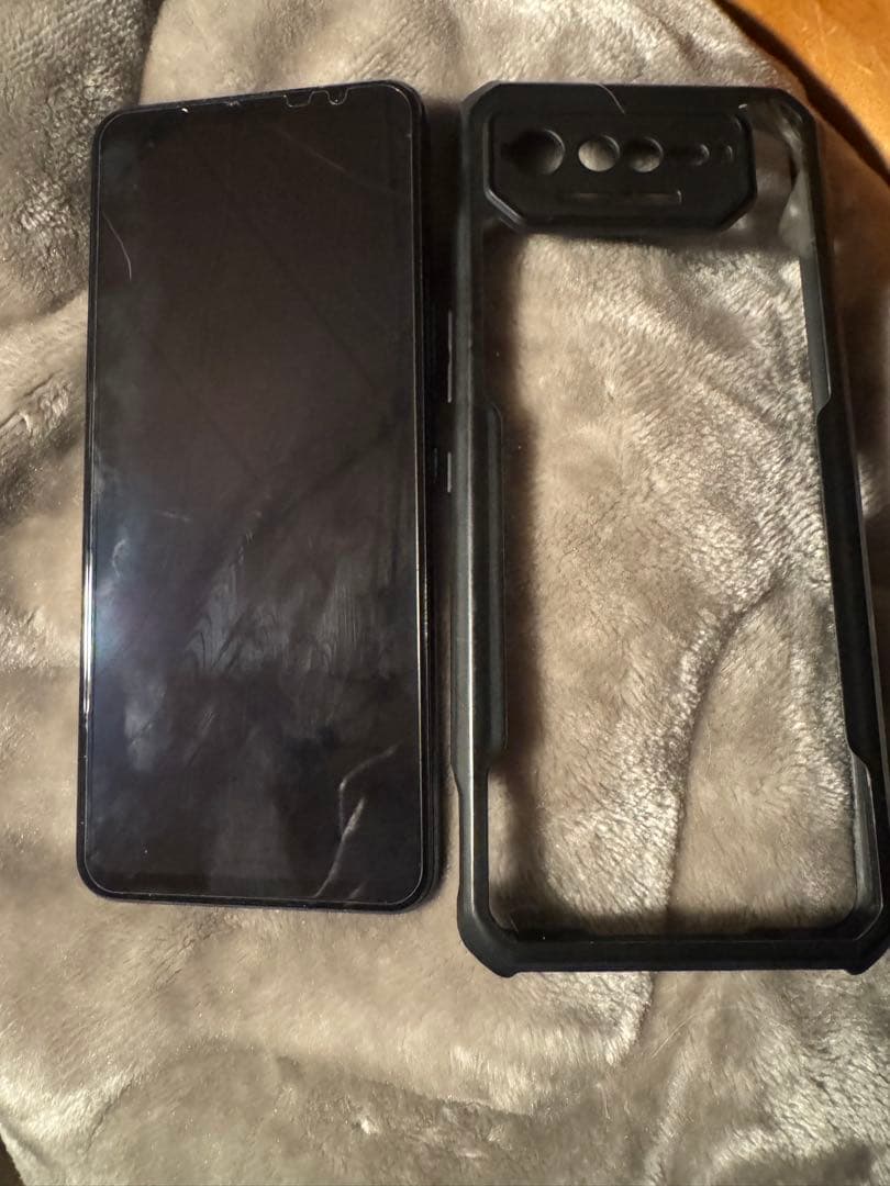 ROG Phone 6ゲーミングスマホ ホワイト ケース付き