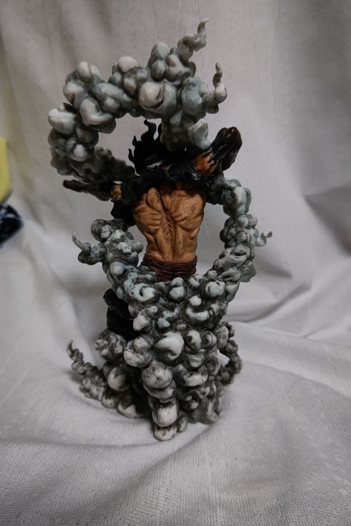 ワンピース 白ひげ胸像 スネイクマン フィギュア