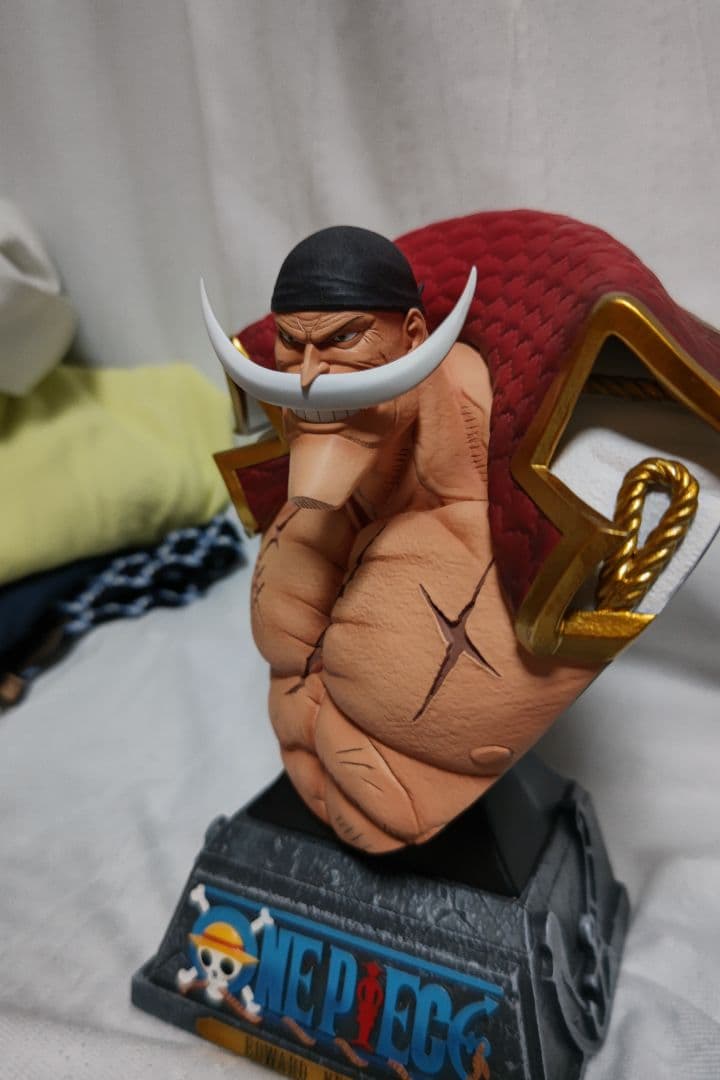 ワンピース 白ひげ胸像 スネイクマン フィギュア