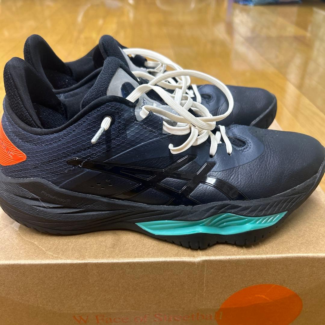 ゆびとballaholic × ASICS NOVA SURGE LOW