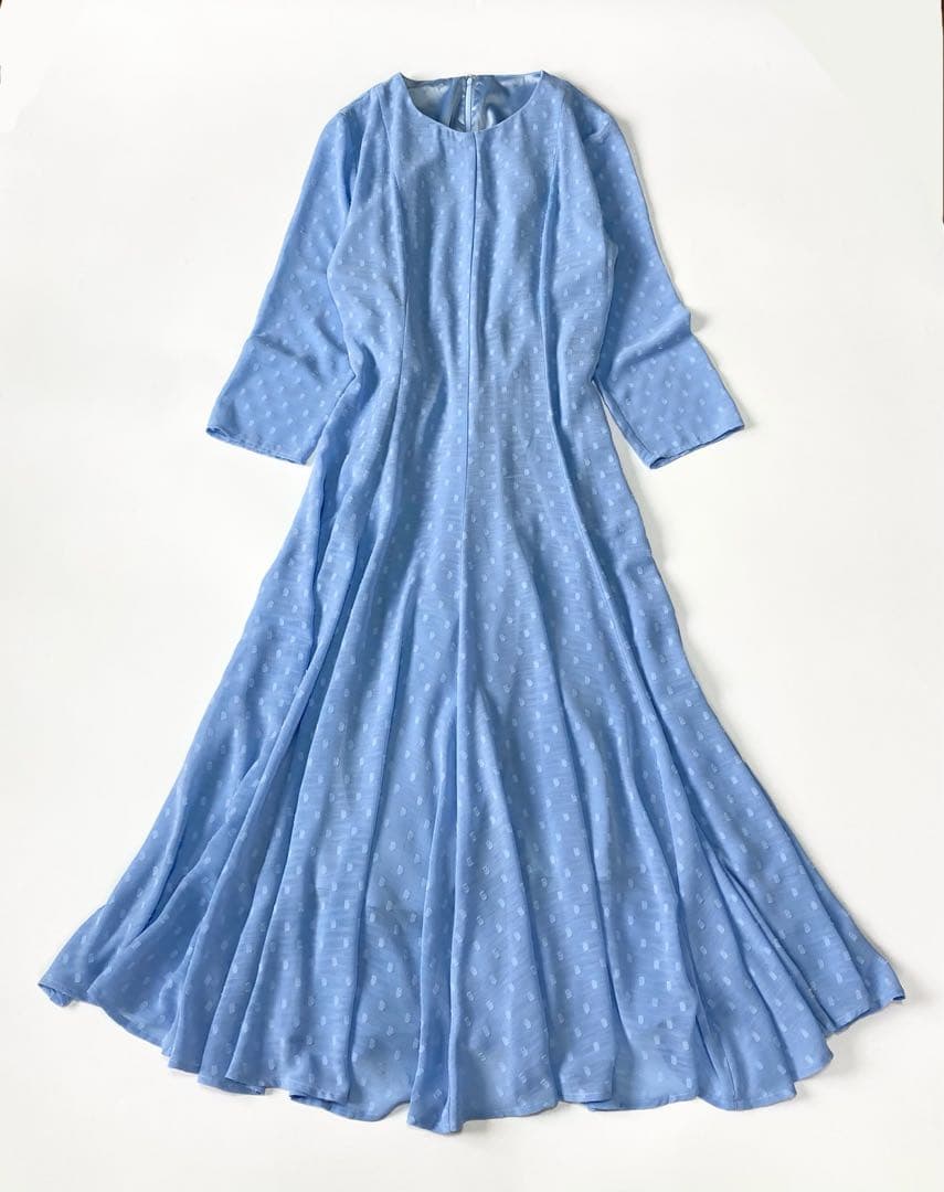 （v6）ジェンヌ　刺繍ドット　フレアワンピース　ブルー　サイズXL 丈120