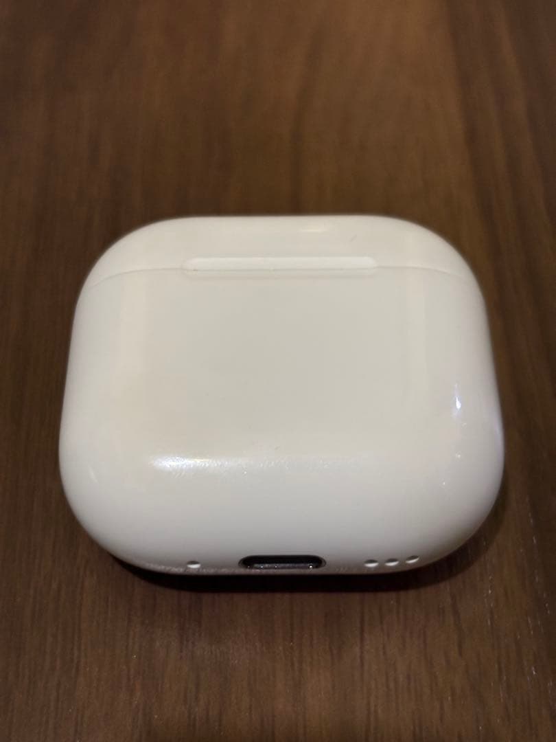 AirPods4 本体＋ケース　アクティブノイズキャンセリング搭載