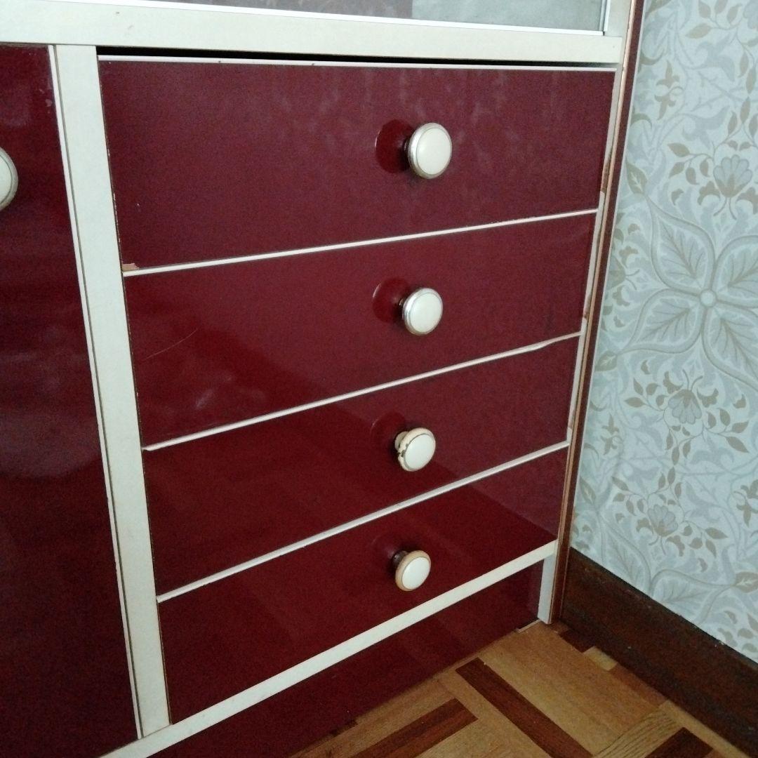 アーチ　食器棚　ワインカラー　昭和レトロ　レトロポップ