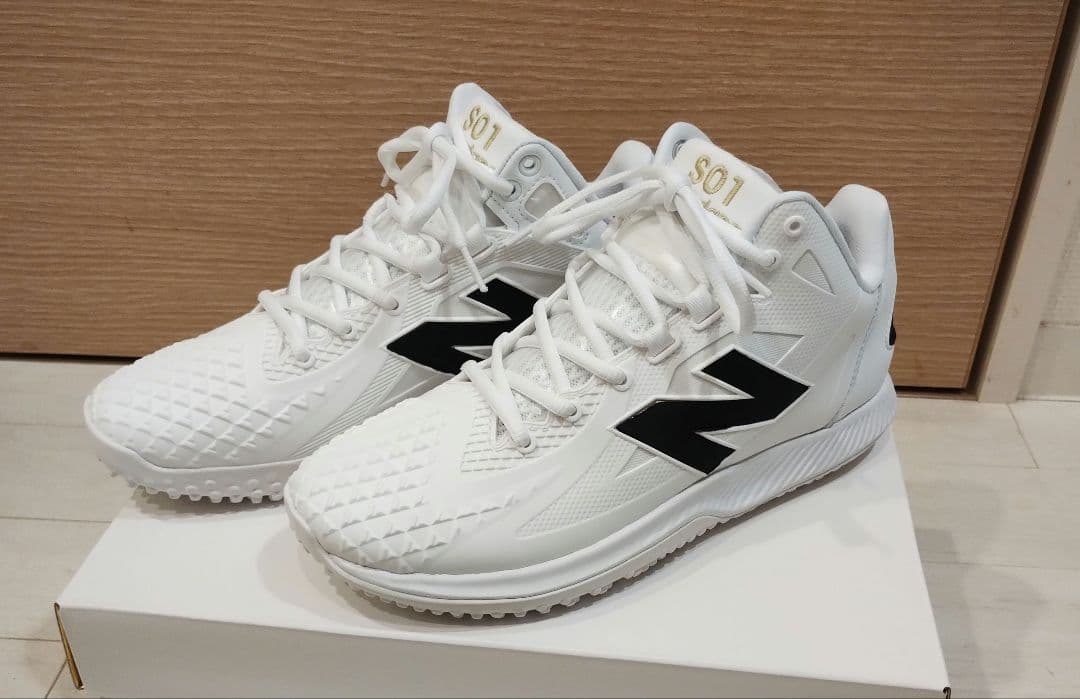 FuelCell Ohtani 1 Trainerホワイト/ブラック 26.5