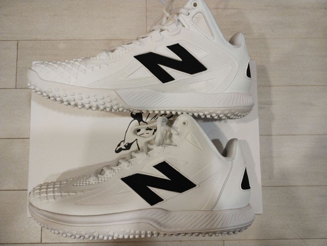 FuelCell Ohtani 1 Trainerホワイト/ブラック 26.5