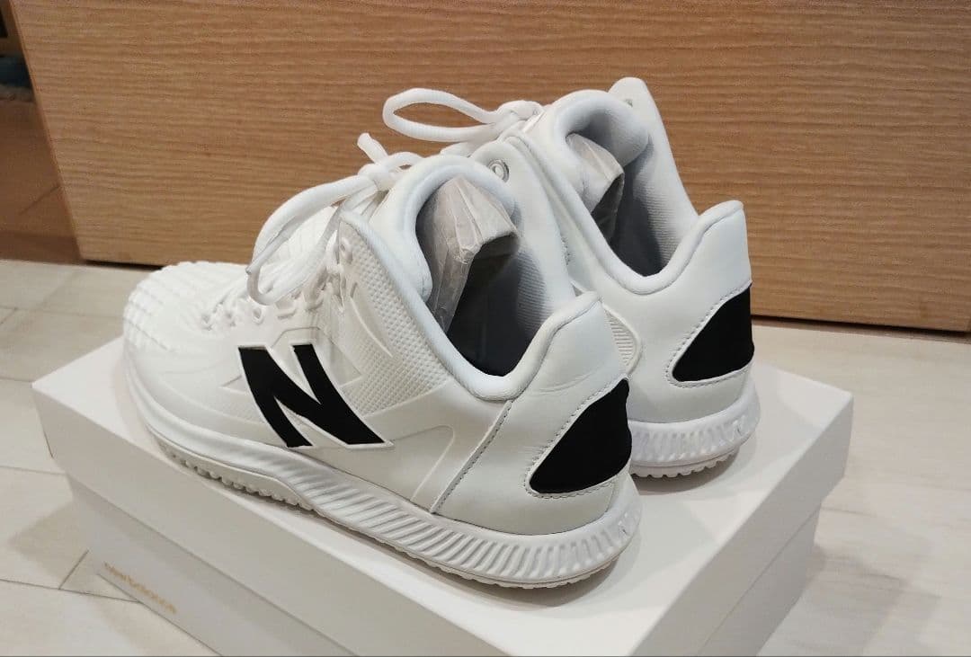 FuelCell Ohtani 1 Trainerホワイト/ブラック 26.5