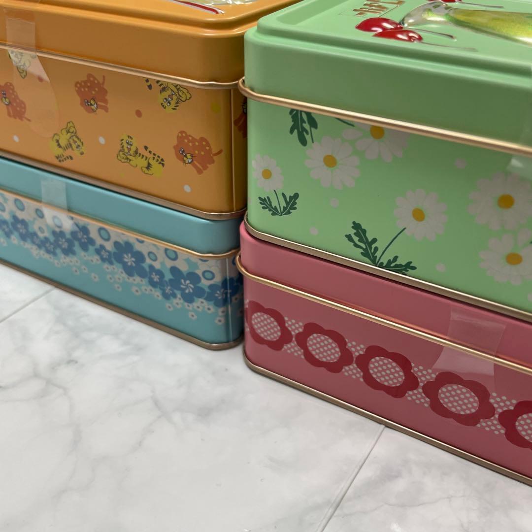 【アデリアレトロ】4缶　メリーチョコレート はじけるキャンディ　未開封