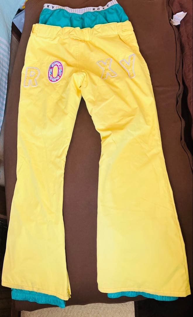 値下げ中 Roxy スノーボードウェアセット（ジャケット＆パンツ）
