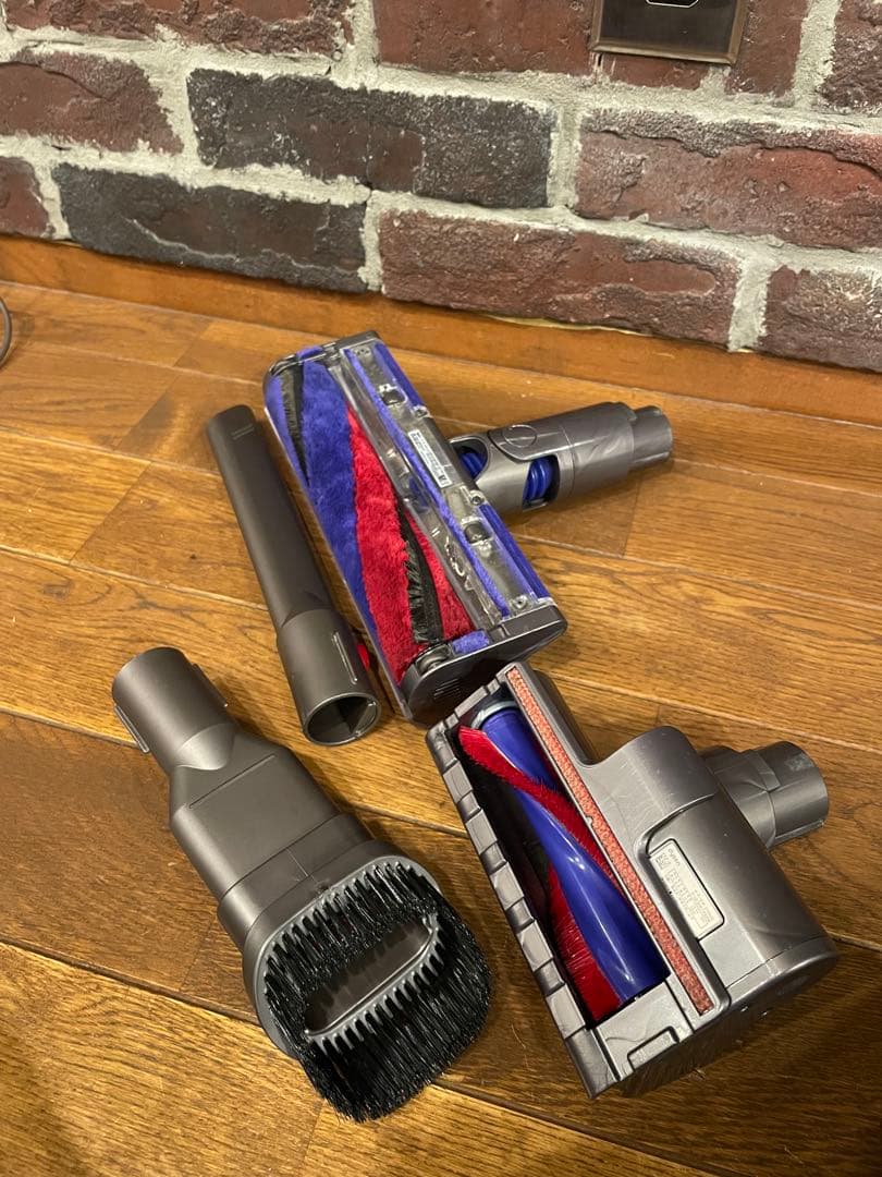 ダイソン Dyson sv18 サイクロン式 コードレス掃除機