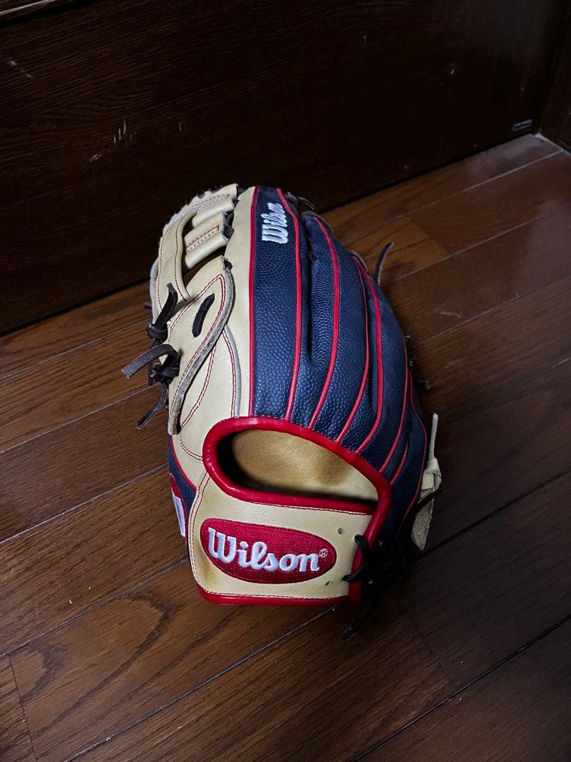 野球グローブ　Wilson ウィルソン　軟式　外野用グラブ　左投げ　サウスポー