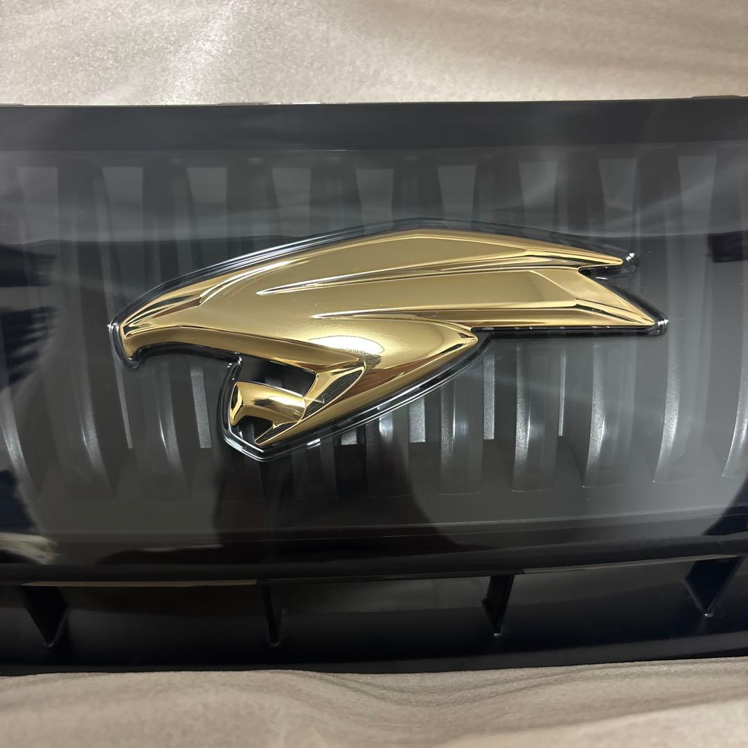 60系　ハリアー　グリル　新車取り外し品　純正　美品