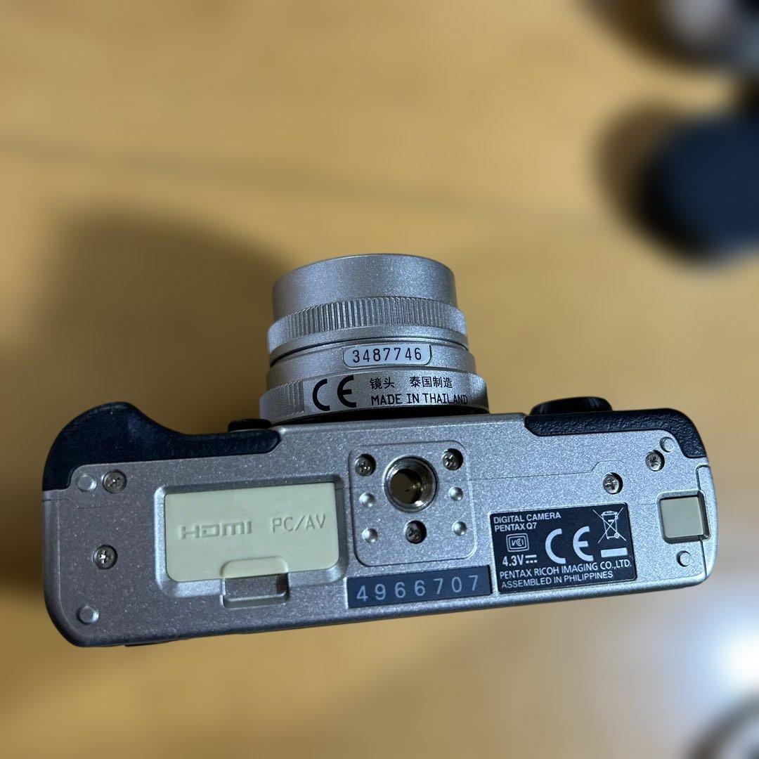 PENTAX Q7【中古品】充電器バッテリーデジタル一眼レフ レンズ3本付き