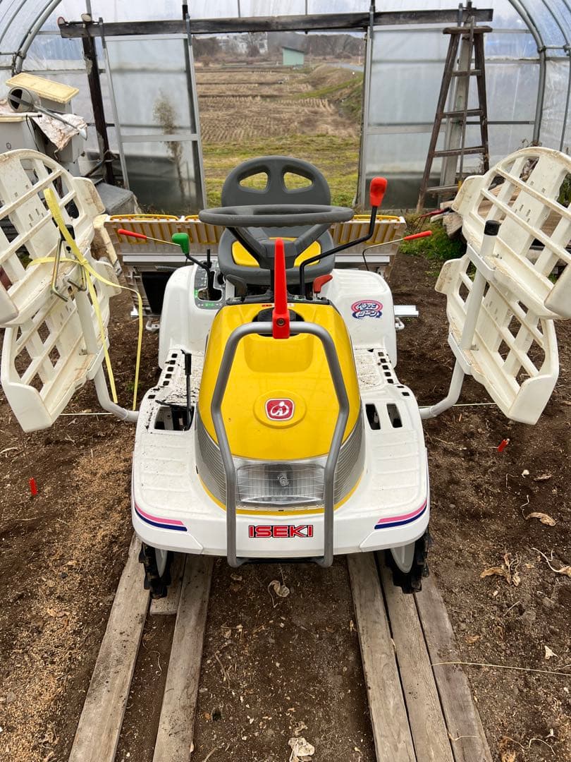 イセキ 田植え機 4条植え　ISEKI さなえPPS4
