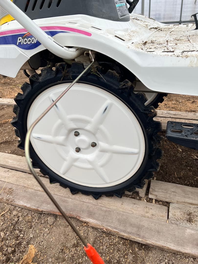 イセキ 田植え機 4条植え　ISEKI さなえPPS4