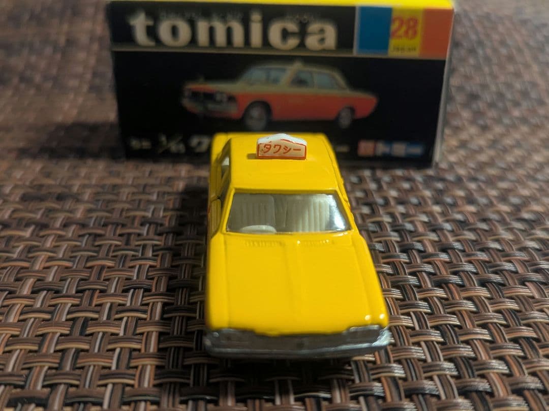 トミカ 28 1a クラウン タクシー スーパーデラックス コピー黒箱 日本製