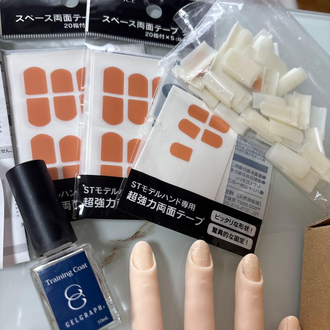 ネイリスト技能検定試験用JNEC認定モデルハンド 骨折なし 両面テープ新品