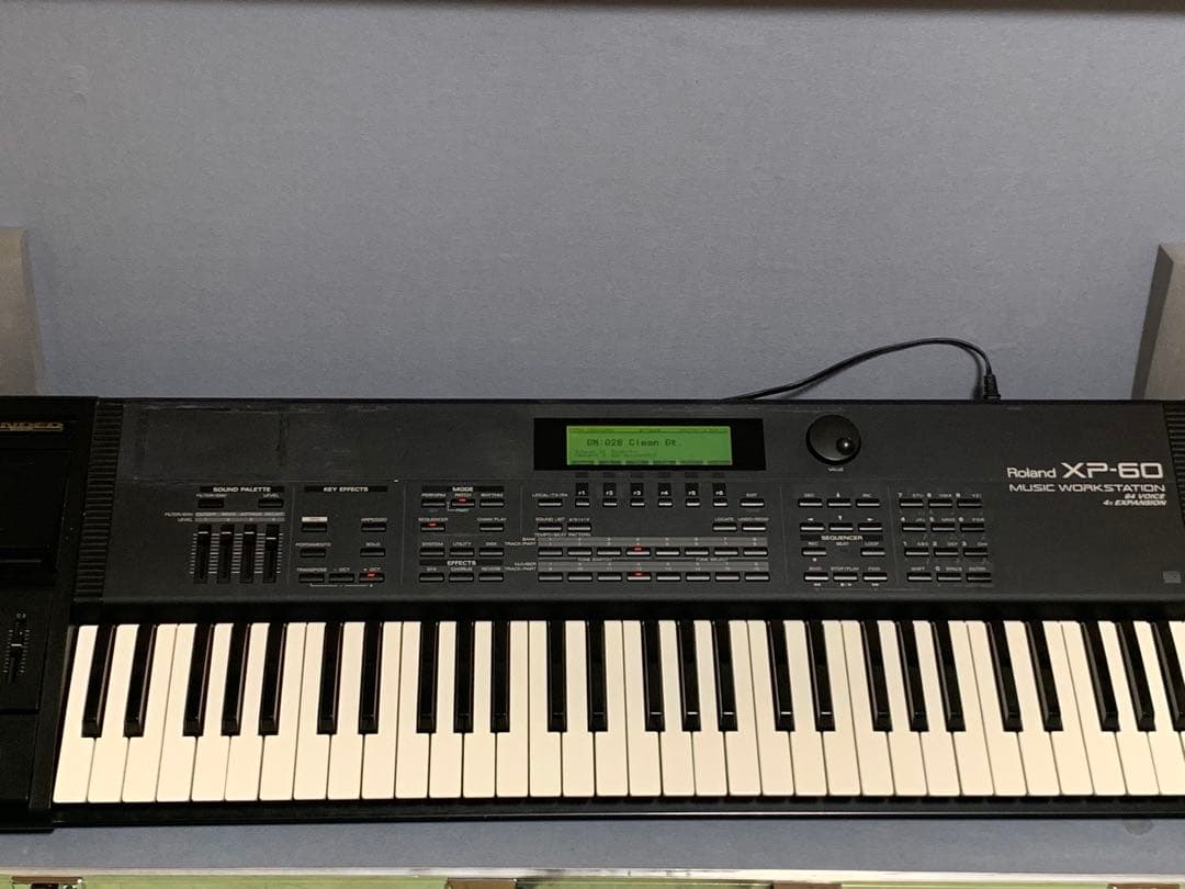 Roland XP-60 ミュージックワークステーション ハードケース付き