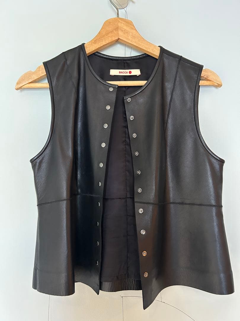 お値下げ！bacca ブラック　レザーベスト　エディション