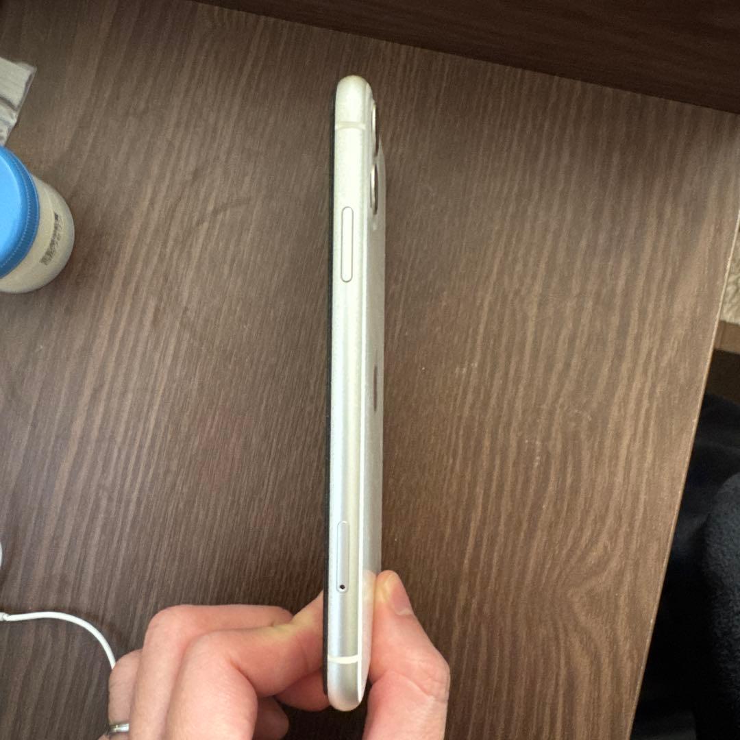 iPhone 11 ホワイト 128GB