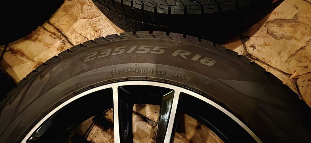 235/55R18 スタッドレスタイヤホイールセット 左後1本