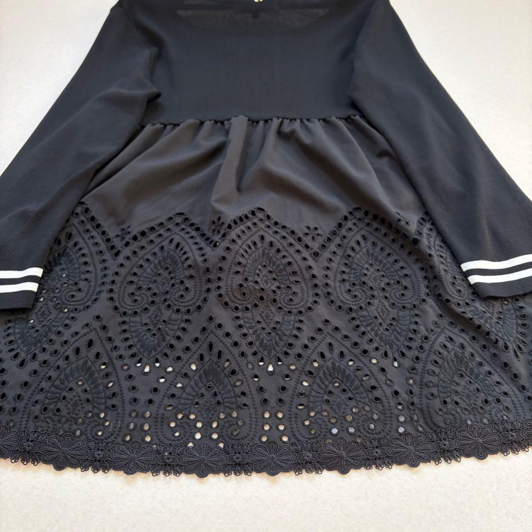 スーパービューティー　チュニック　カットソー　長袖　ビジュー　チャーム　黒