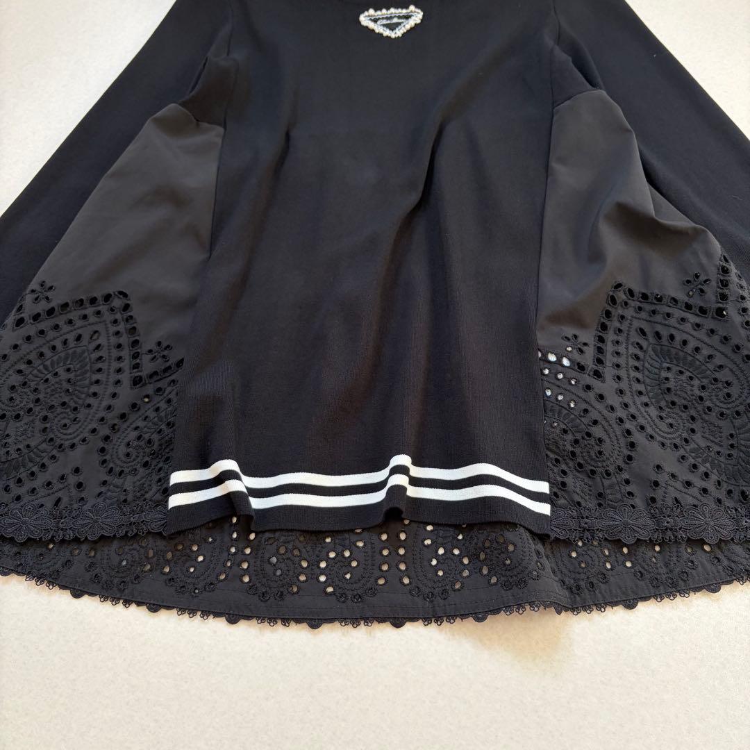 スーパービューティー　チュニック　カットソー　長袖　ビジュー　チャーム　黒