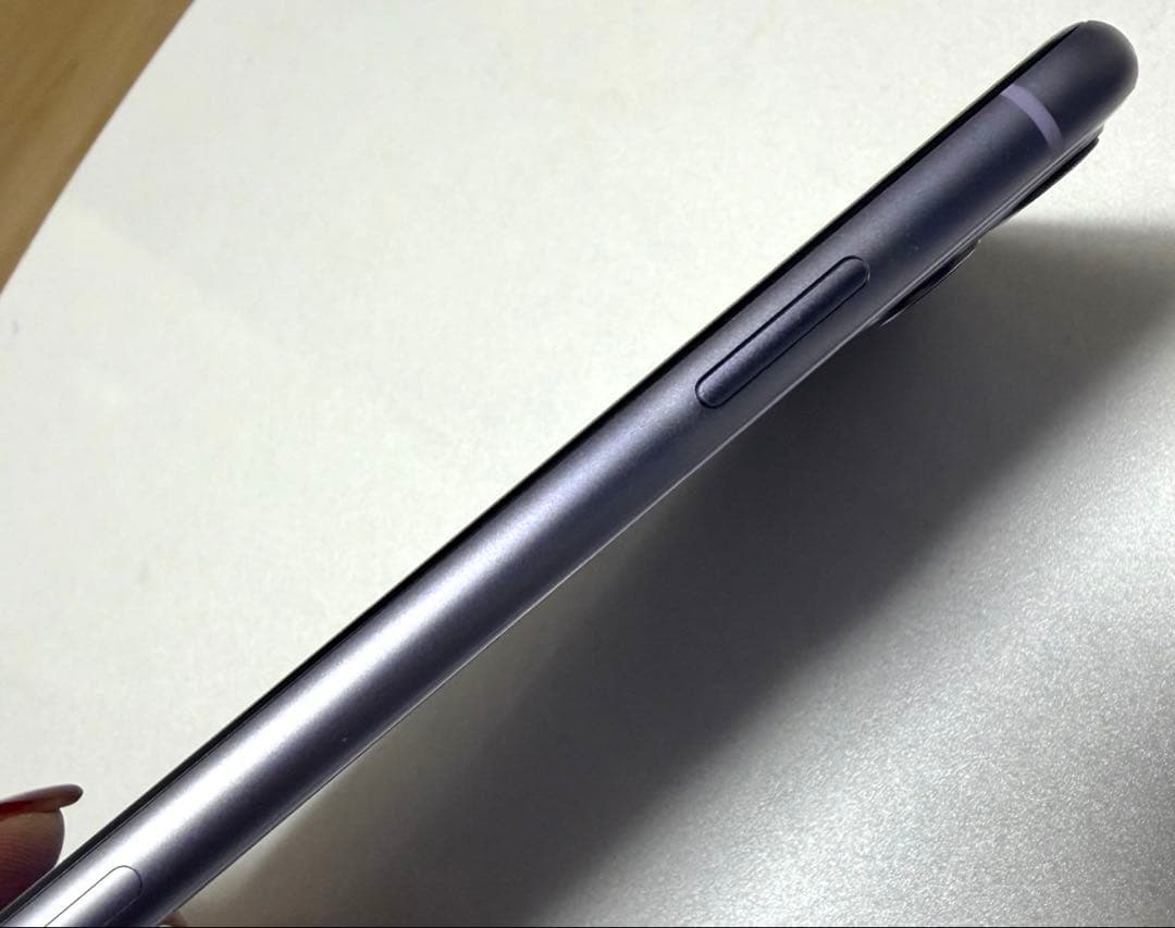 Apple iPhone 11 ラベンダー