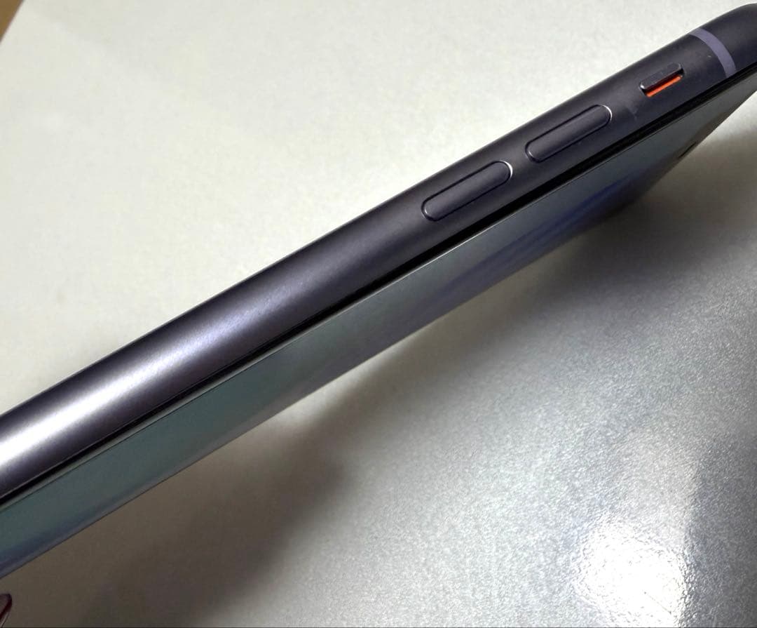 Apple iPhone 11 ラベンダー