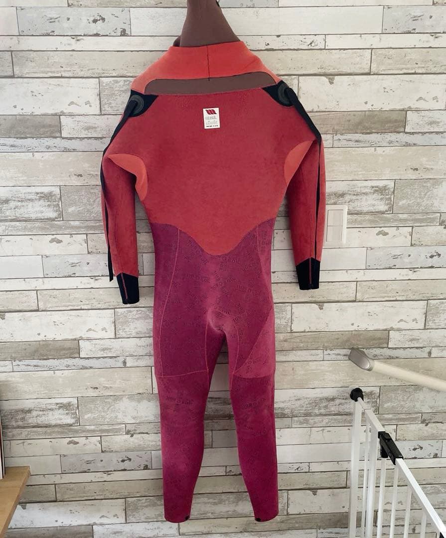 【早い者勝ち】WEST メンズ 165cm 62kg M程度 セミドライ 4ミリ