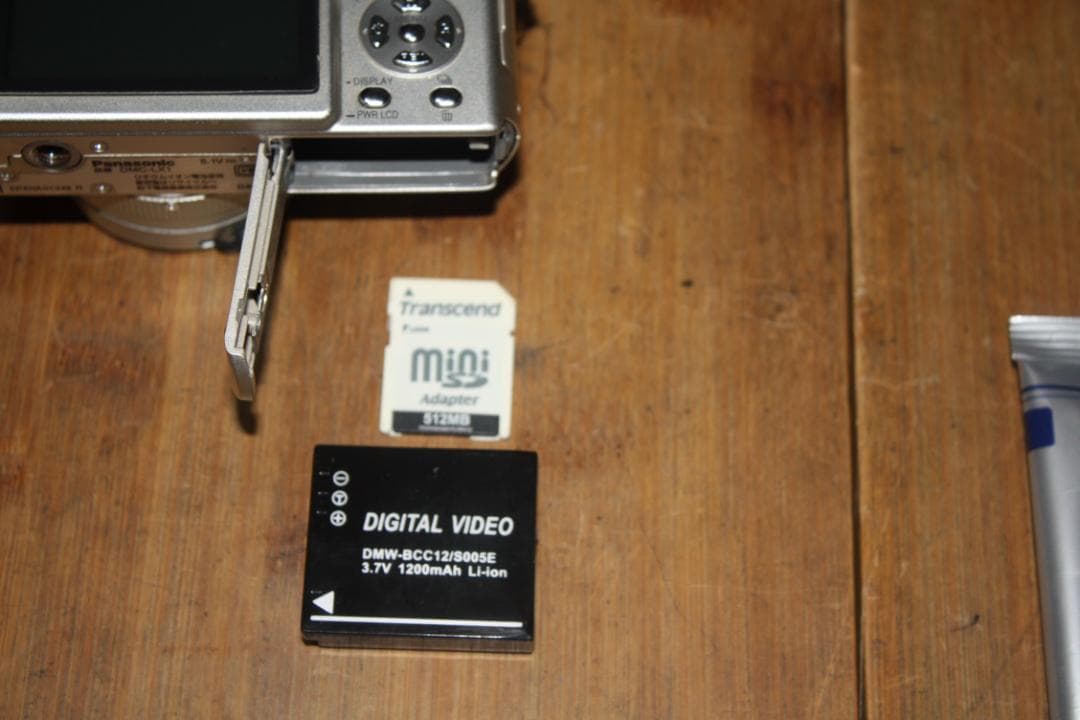 Panasonic デジカメラ DMC-LX1 シルバー　動作　美品