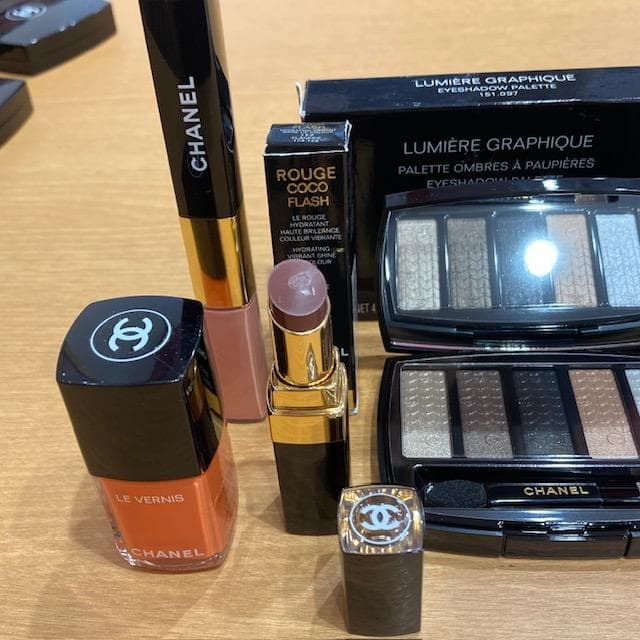 ♪コスメ　シャネルおまとめ　9点