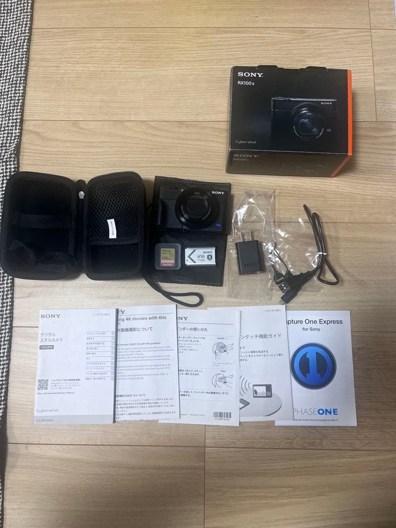 デジタルカメラ SONY Cyber-shot DSC-RX100M5