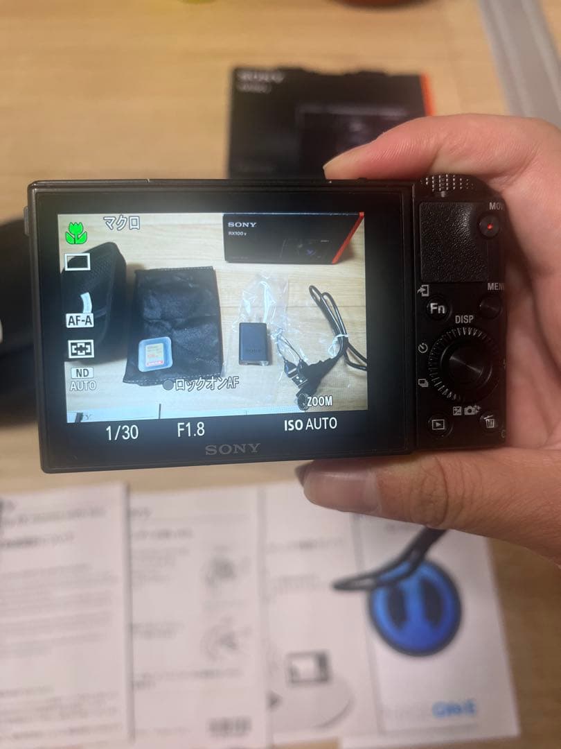 デジタルカメラ SONY Cyber-shot DSC-RX100M5