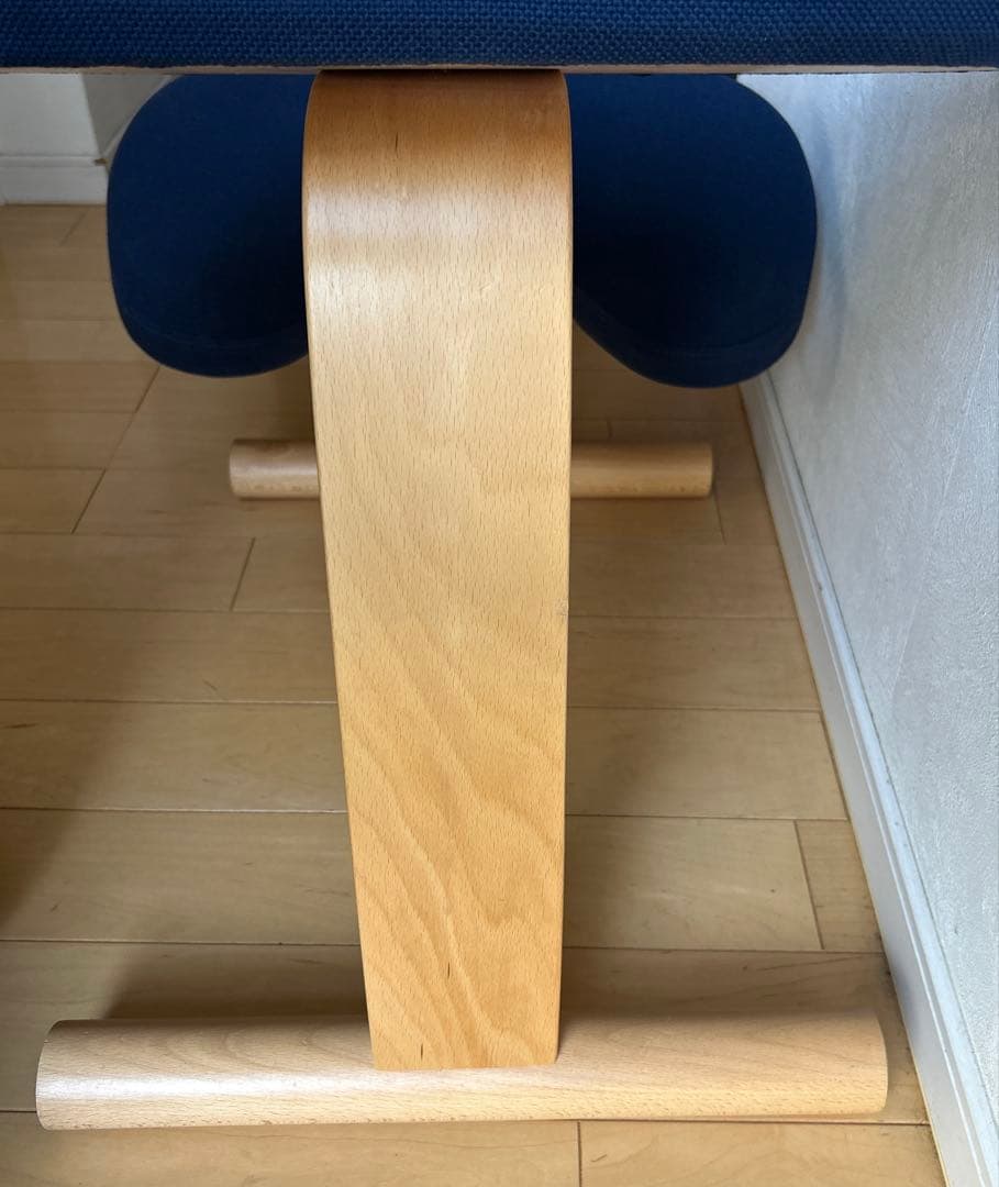 balans Easyバランスチェア　イージー　ネイビー【北欧柄専用カバー付き】